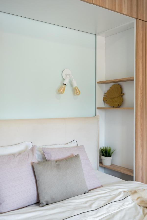 Candy Land Downtown Apartment Bucureşti Ngoại thất bức ảnh
