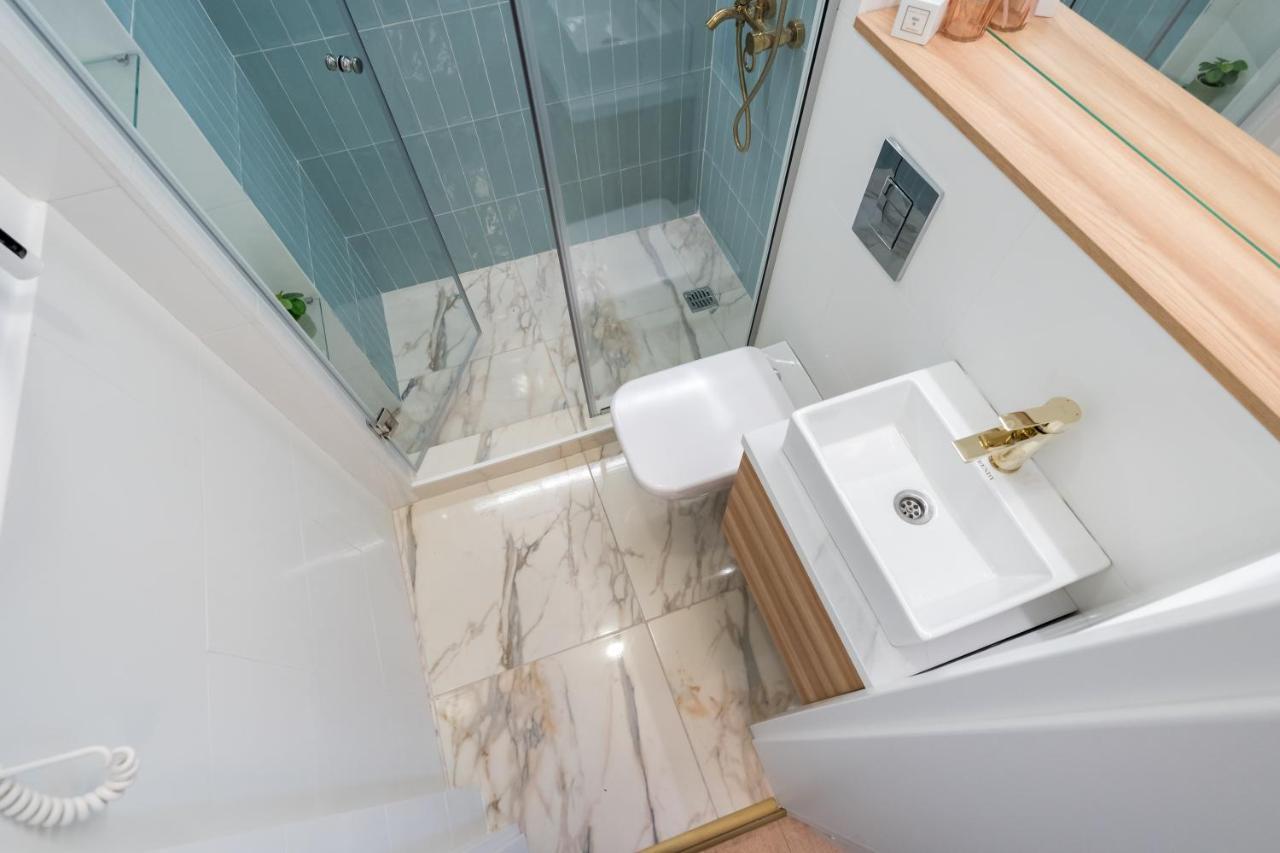 Candy Land Downtown Apartment Bucureşti Ngoại thất bức ảnh