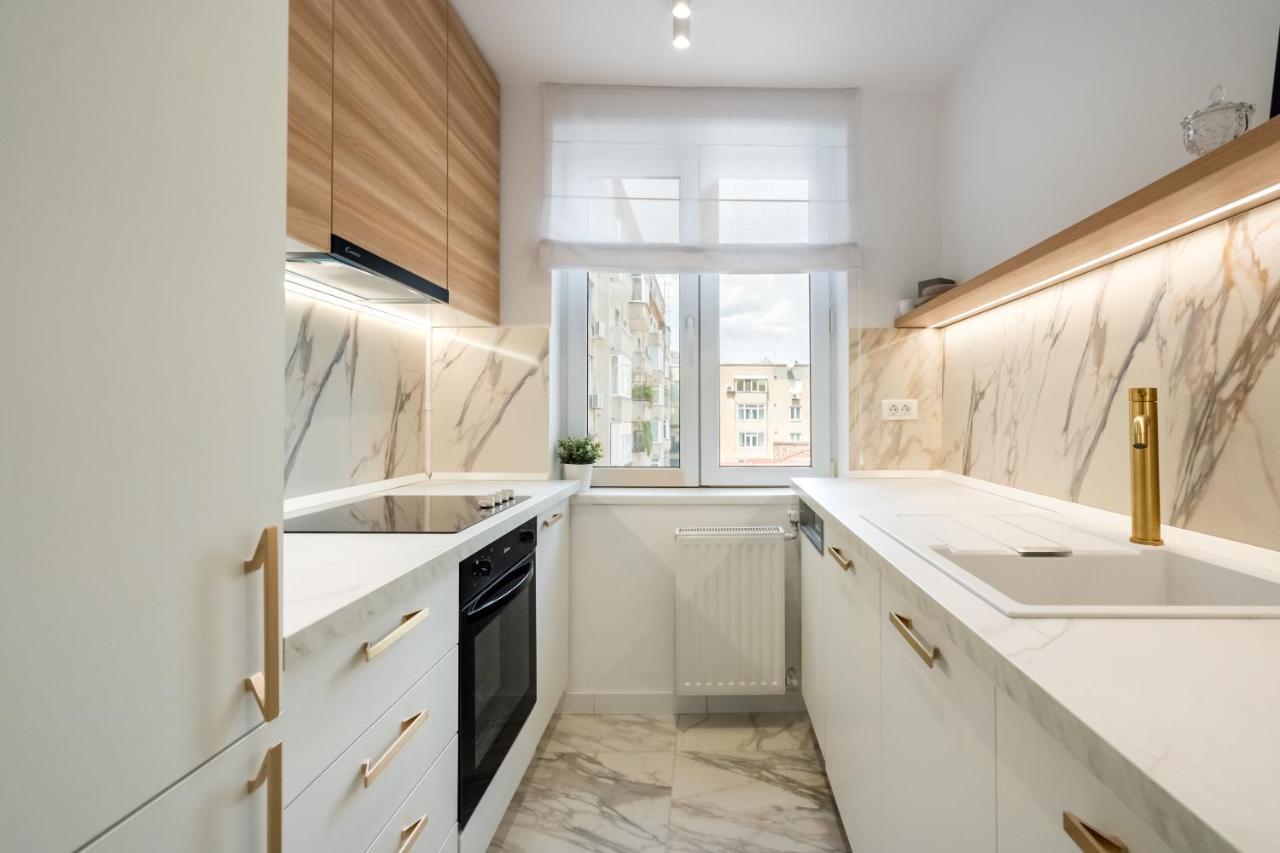 Candy Land Downtown Apartment Bucureşti Ngoại thất bức ảnh